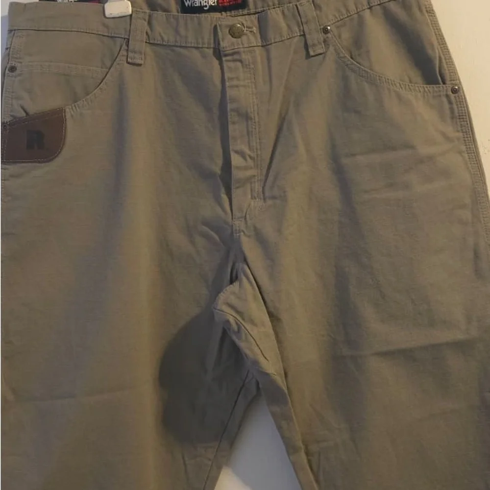 Wrangler sturdy riggs